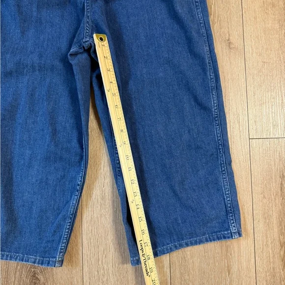 Levi's Classic Blue Denim Jeans - Picture 10 of 12